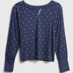 Gap T-shirt
